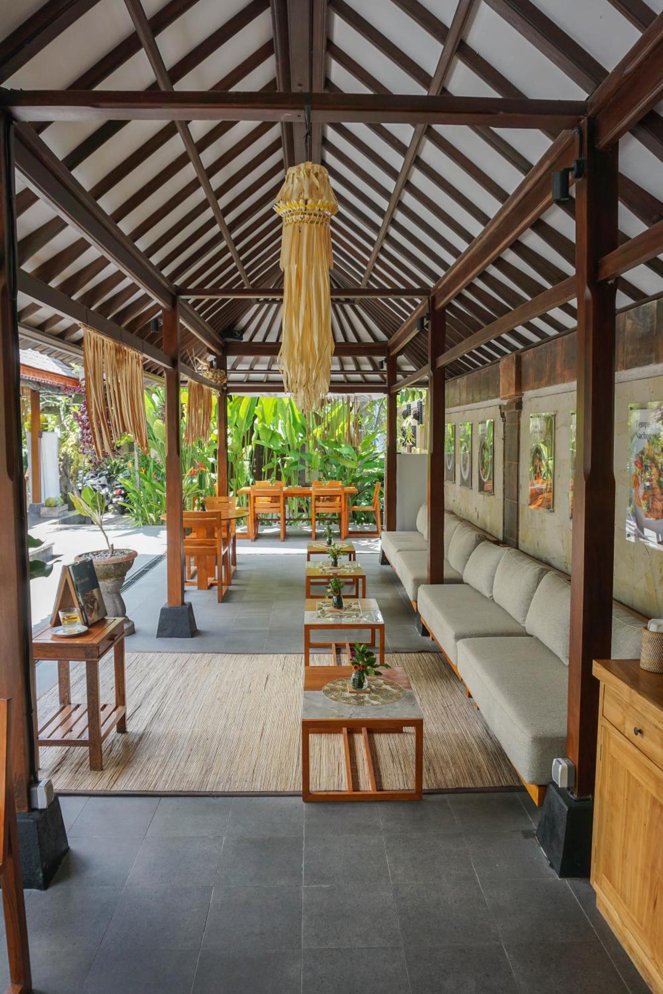 Ubud Aura Wellness Sanctuary Exterior photo